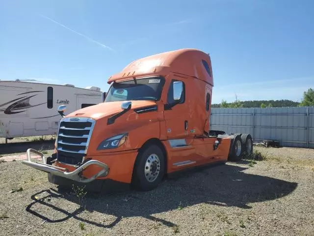 2022 Freightliner Cascadia 126