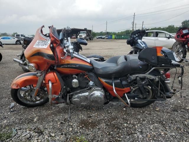 2013 Harley-Davidson Flhtcuse CVO Ultra Classic Electra Glide