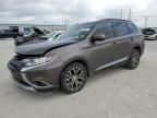 2016 Mitsubishi Outlander SE