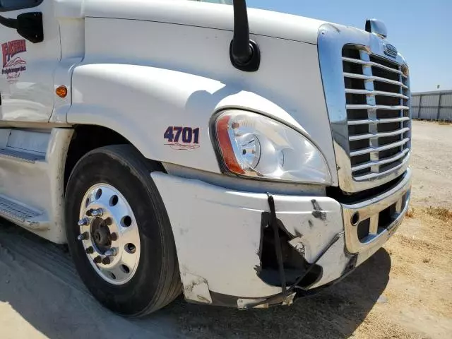 2017 Freightliner Cascadia 125