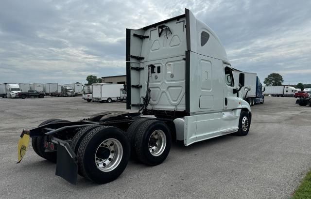 2016 Freightliner Cascadia 125