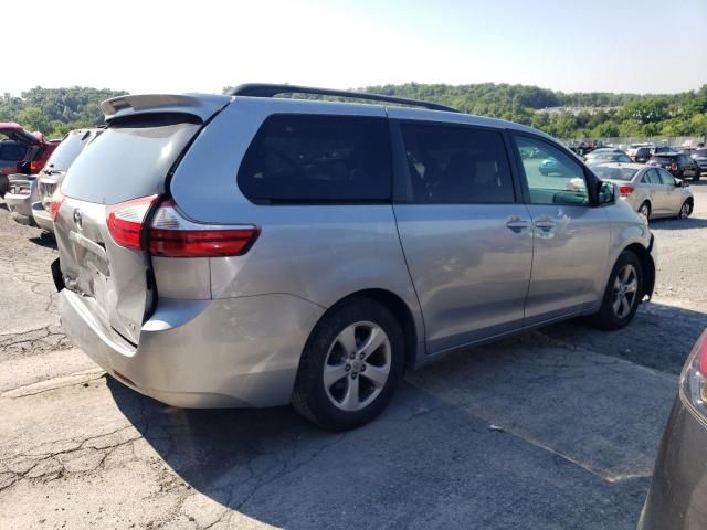 2015 Toyota Sienna LE