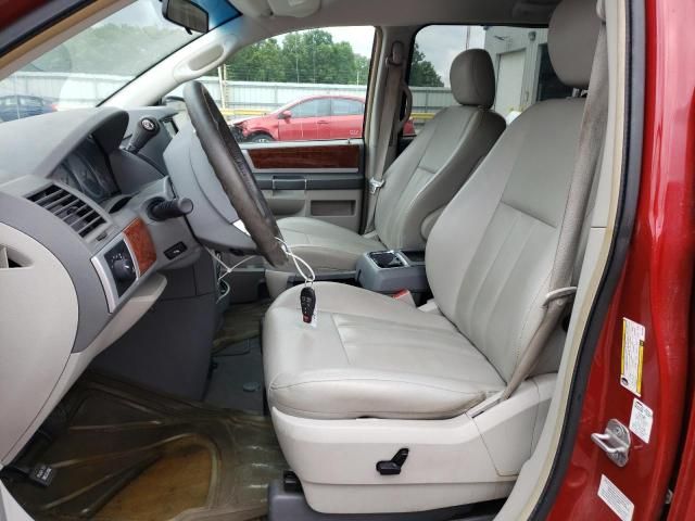 2009 Chrysler Town & Country Touring