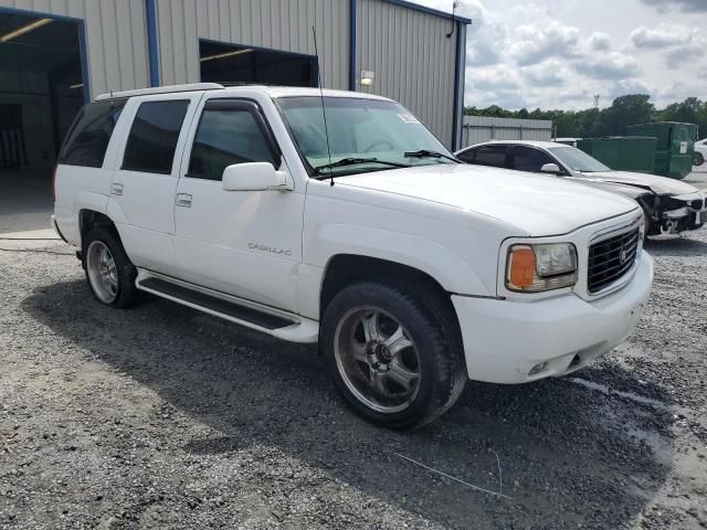 2000 Cadillac Escalade Luxury