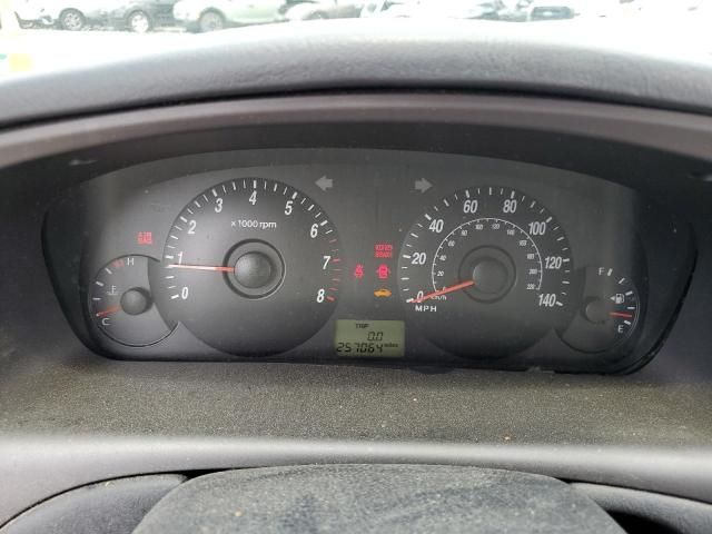 2004 Hyundai Elantra GLS