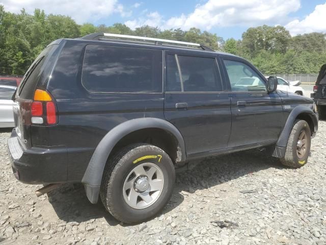 2004 Mitsubishi Montero Sport ES