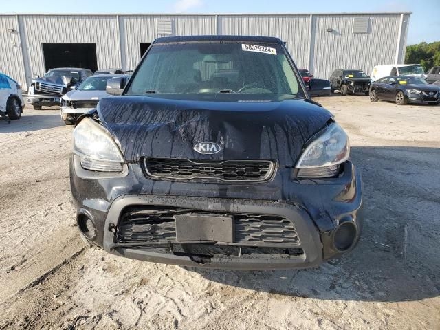 2013 KIA Soul +