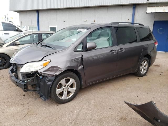 2012 Toyota Sienna LE