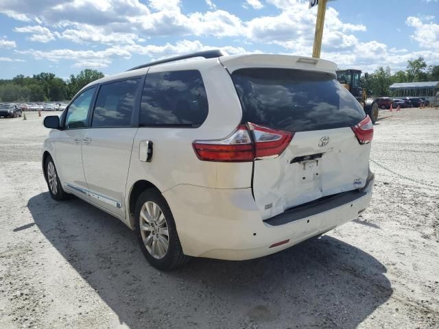 2017 Toyota Sienna XLE