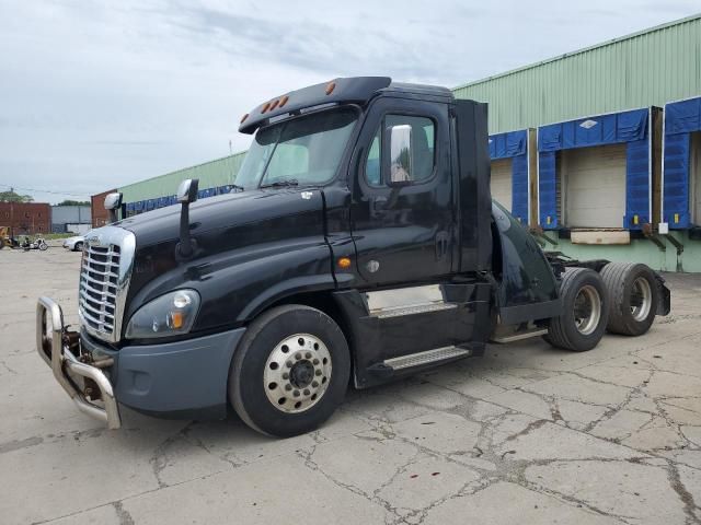 2016 Freightliner Cascadia 125