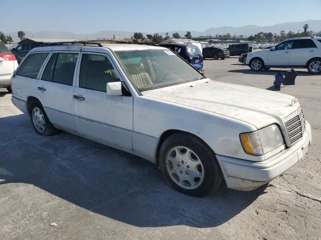 1995 Mercedes-Benz E 320