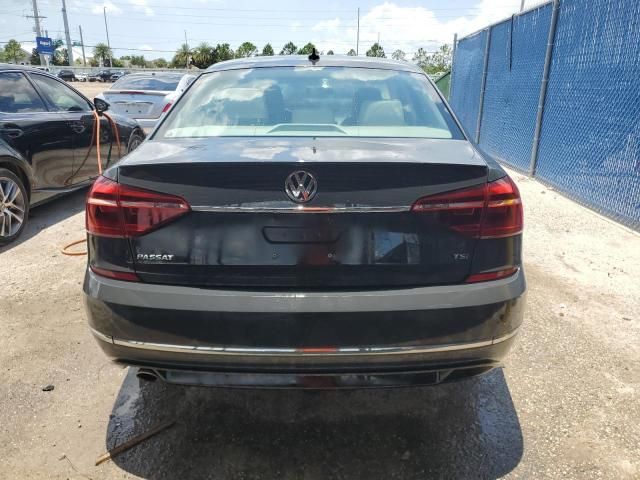 2017 Volkswagen Passat R-Line