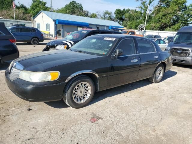 2002 Lincoln Town Car Signature