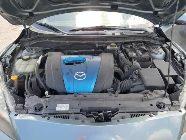 2013 Mazda 3 I