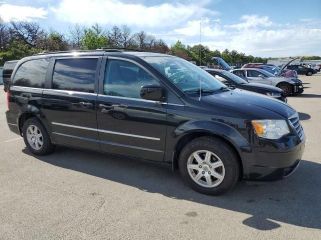 2010 Chrysler Town & Country Touring