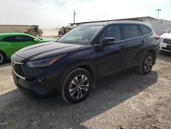 Salvage cars for sale at Temple, TX auction: 2022 Toyota Highlander XLE