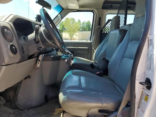 2013 Ford Econoline E350 Super Duty Van