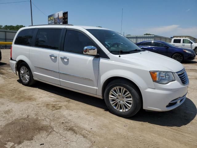 2015 Chrysler Town & Country Touring L