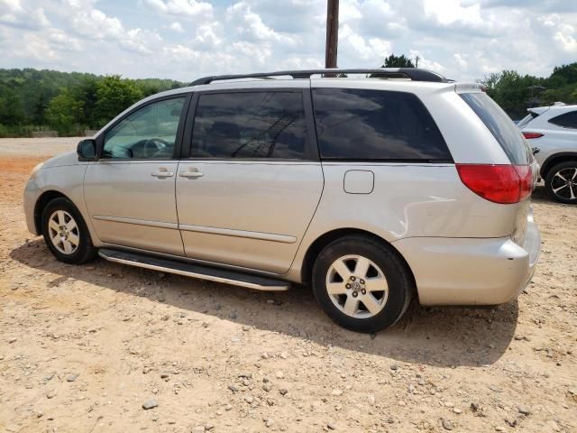 2009 Toyota Sienna CE