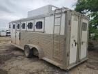 2004 CM Hors Trailer