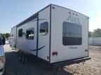 2015 Coachmen Apex Ultra