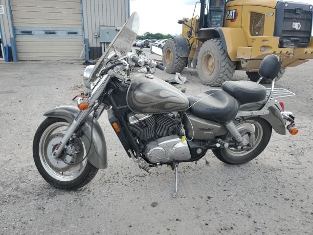 2006 Honda VT1100 C2