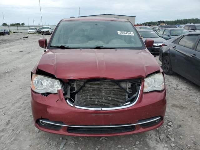 2013 Chrysler Town & Country Touring