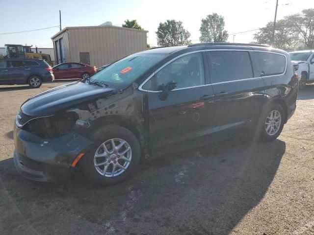 2020 Chrysler Voyager LXI