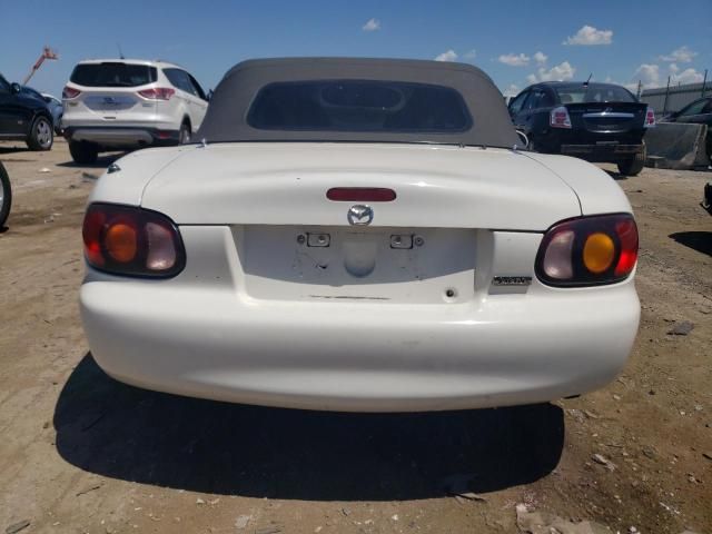 2000 Mazda MX-5 Miata Base