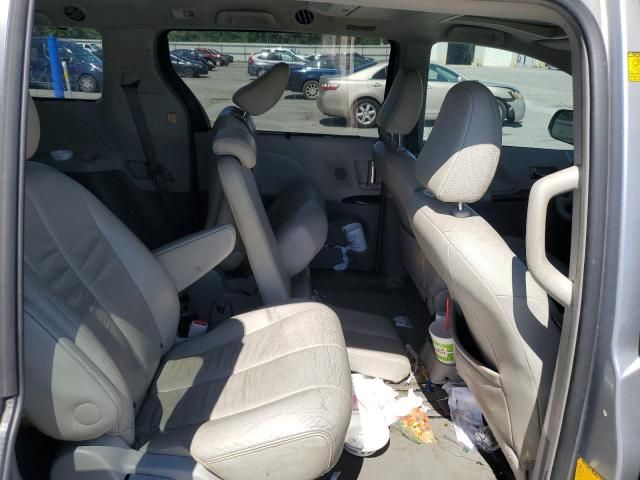 2012 Toyota Sienna XLE