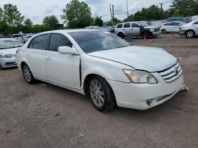 2005 Toyota Avalon XL