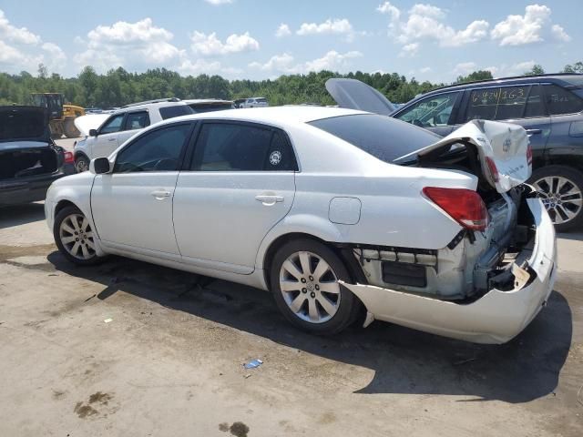 2005 Toyota Avalon XL