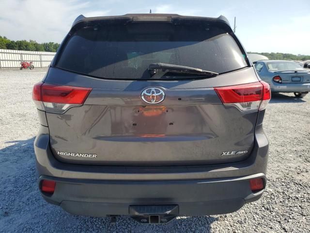 2019 Toyota Highlander SE