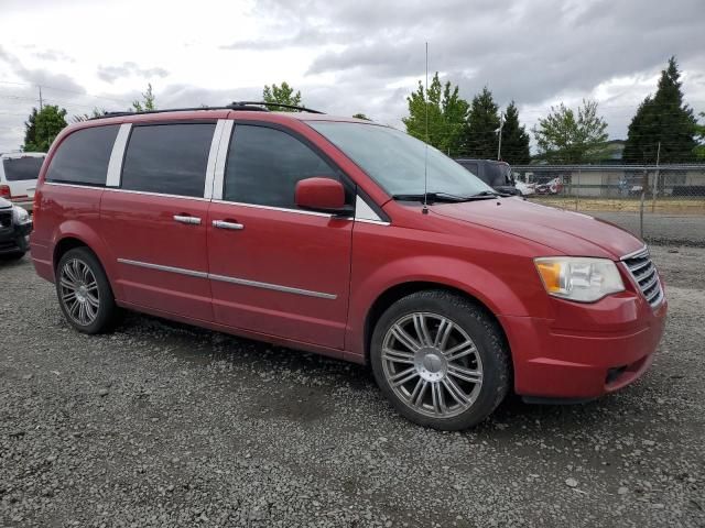 2010 Chrysler Town & Country Touring