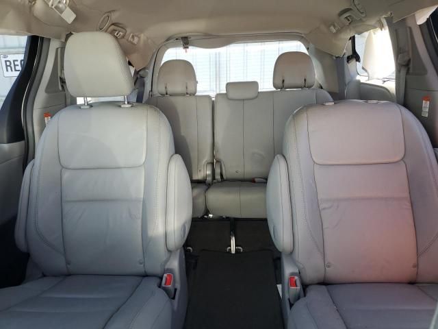 2015 Toyota Sienna XLE