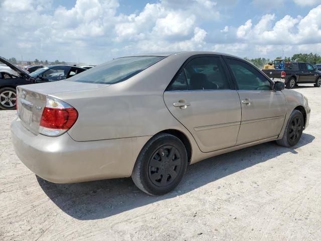 2005 Toyota Camry LE