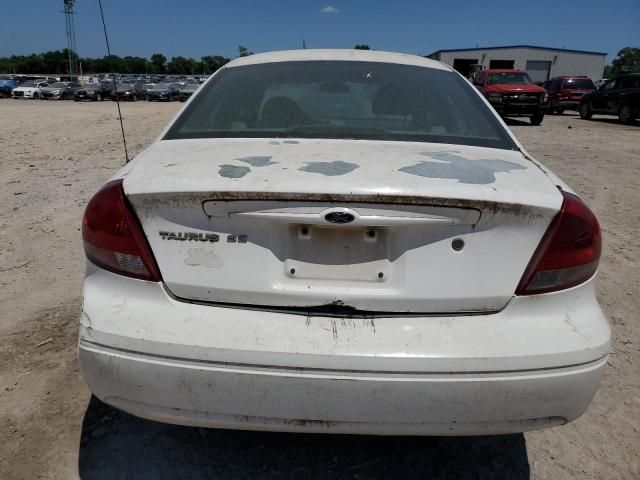 2005 Ford Taurus SE