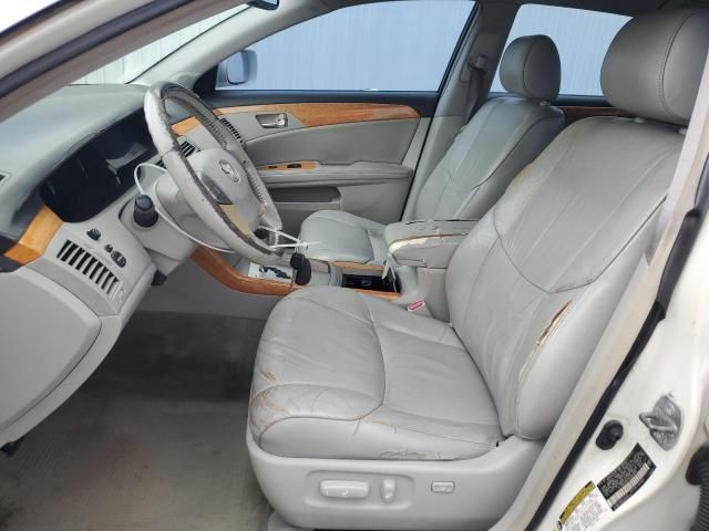 2005 Toyota Avalon XL