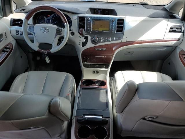 2013 Toyota Sienna XLE