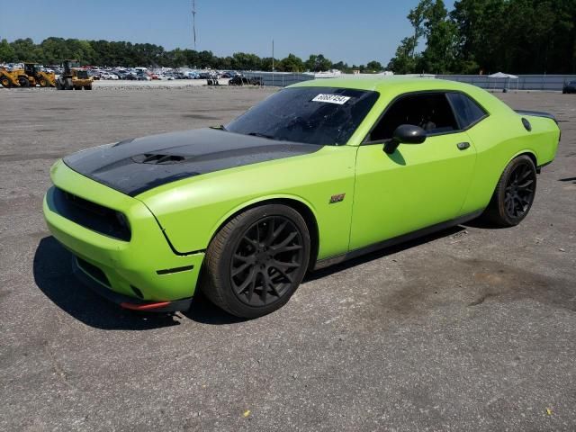 2015 Dodge Challenger SXT