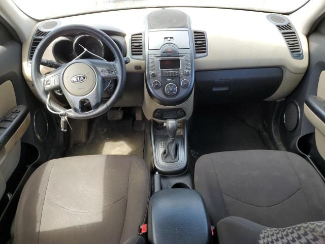 2011 KIA Soul +