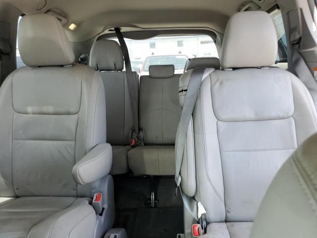 2015 Toyota Sienna XLE