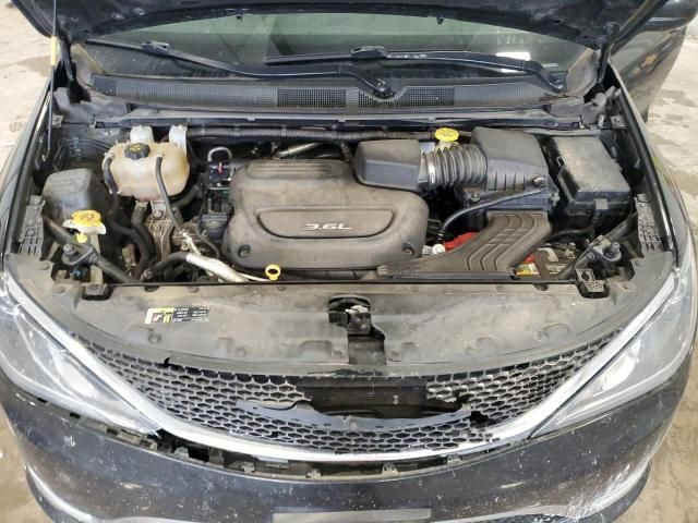 2017 Chrysler Pacifica Touring L Plus