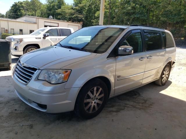 2009 Chrysler Town & Country Touring