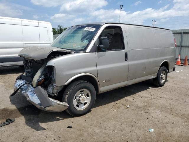 2004 Chevrolet Express G2500