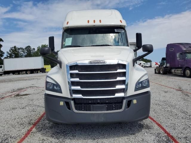 2020 Freightliner Cascadia 126