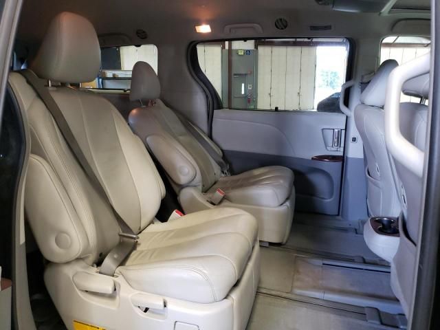 2014 Toyota Sienna XLE