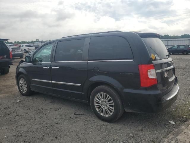 2015 Chrysler Town & Country Touring L