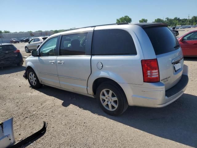 2010 Chrysler Town & Country Touring