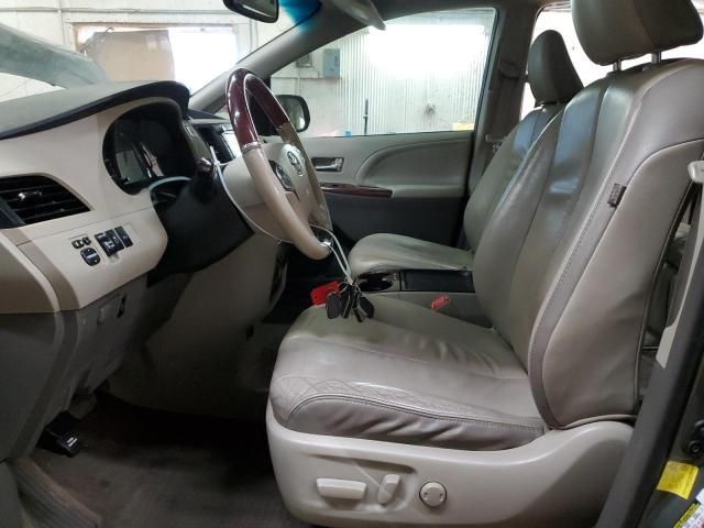 2011 Toyota Sienna XLE